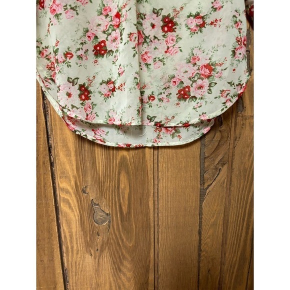 Akira Chicago Red Label Floral Sheer Popover Blouse with Roll Sleeves - Picture 8 of 10